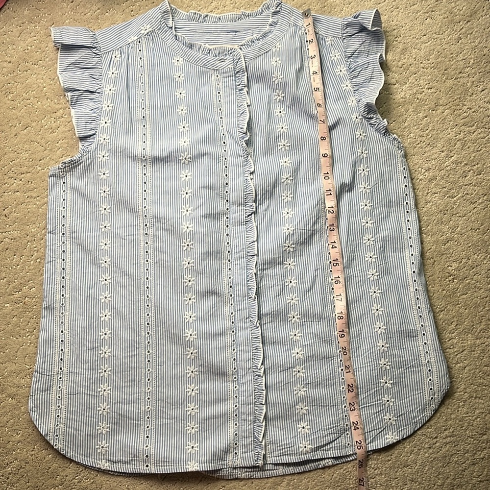 Ann Taylor LOFT Flutter Sleeve Button Down Embroidered Blouse Striped Floral M - Picture 5 of 7